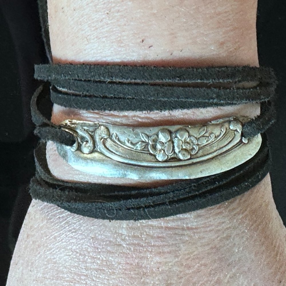 Sterling Silver Leather Cuff Bracelet Tie Wrap Yoga Antique 925 Boho Gift NWT - Picture 3 of 8